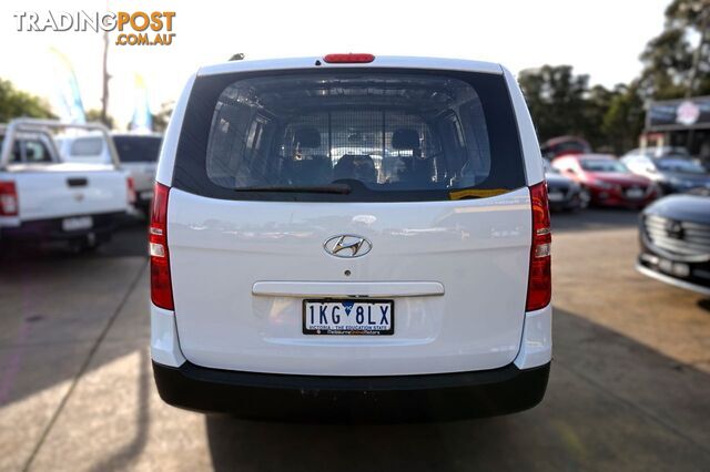 2017 HYUNDAI ILOAD   VAN