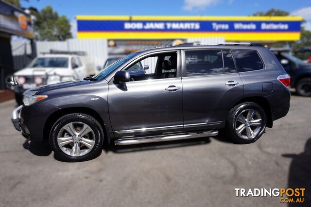 2011 TOYOTA KLUGER   WAGON