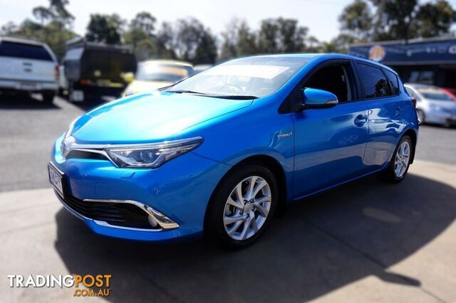 2017 TOYOTA COROLLA   HATCHBACK