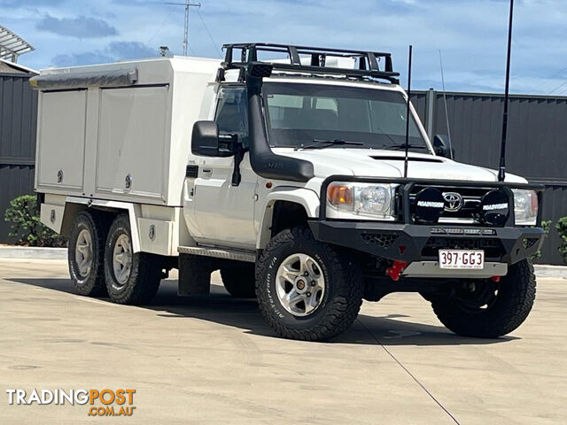 2011 TOYOTA LANDCRUISER GXL SERIES CAB CHASSIS