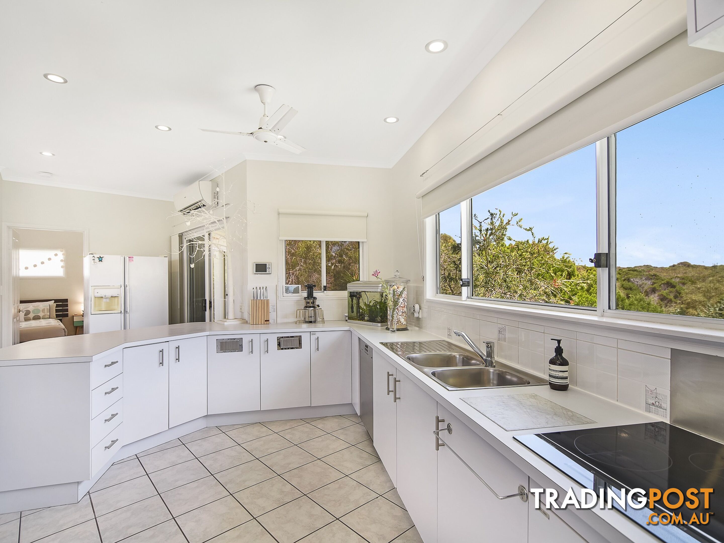 10 Royena Place MARCUS BEACH QLD 4573