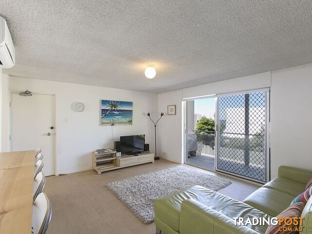 2/4 Pelican Street PEREGIAN BEACH QLD 4573