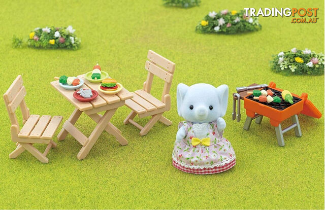 Sylvanian Families - Bbq Picnic Set With Elephant Girl - Mdsf5640 - 5054131056400