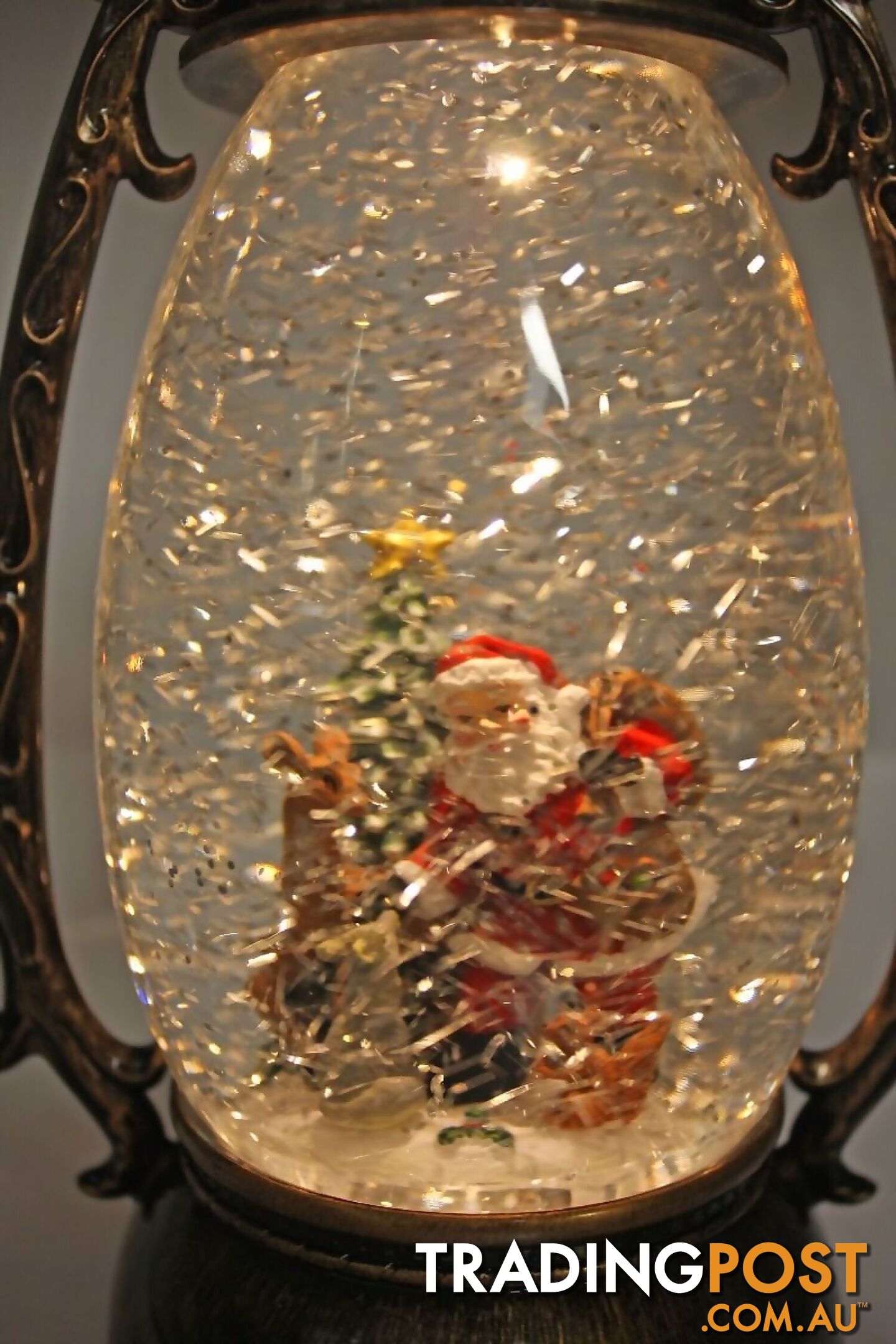 Cotton Candy - Xmas Brass Oval Lantern Santa Tree - Ccxac018 - 9353468011530