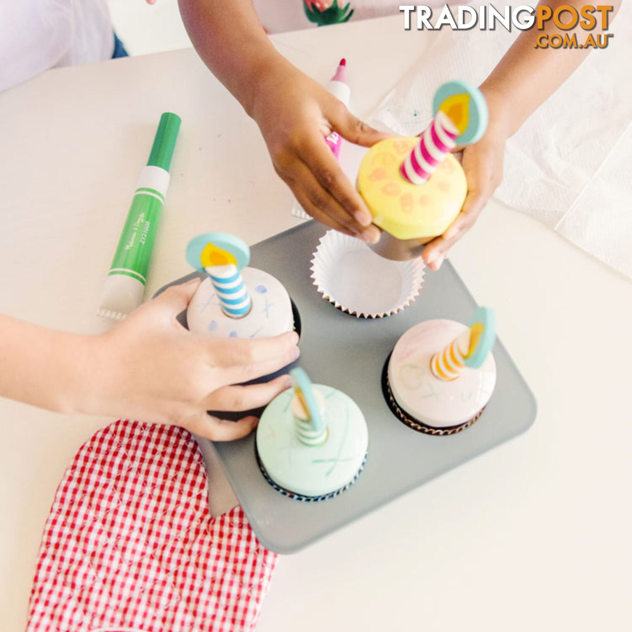 Melissa & Doug - Bake & Decorate Cupcake Set - Mdmnd4019 - 000772040198