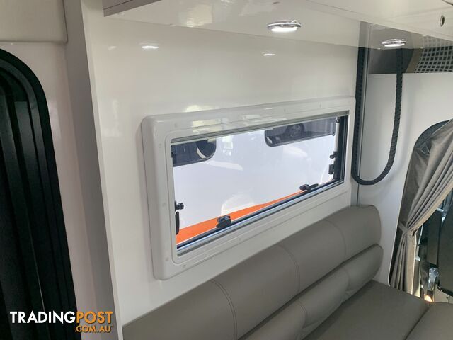 WINDSOR DAINTREE MOTORHOME 2 BERTH - photo 5 of 20