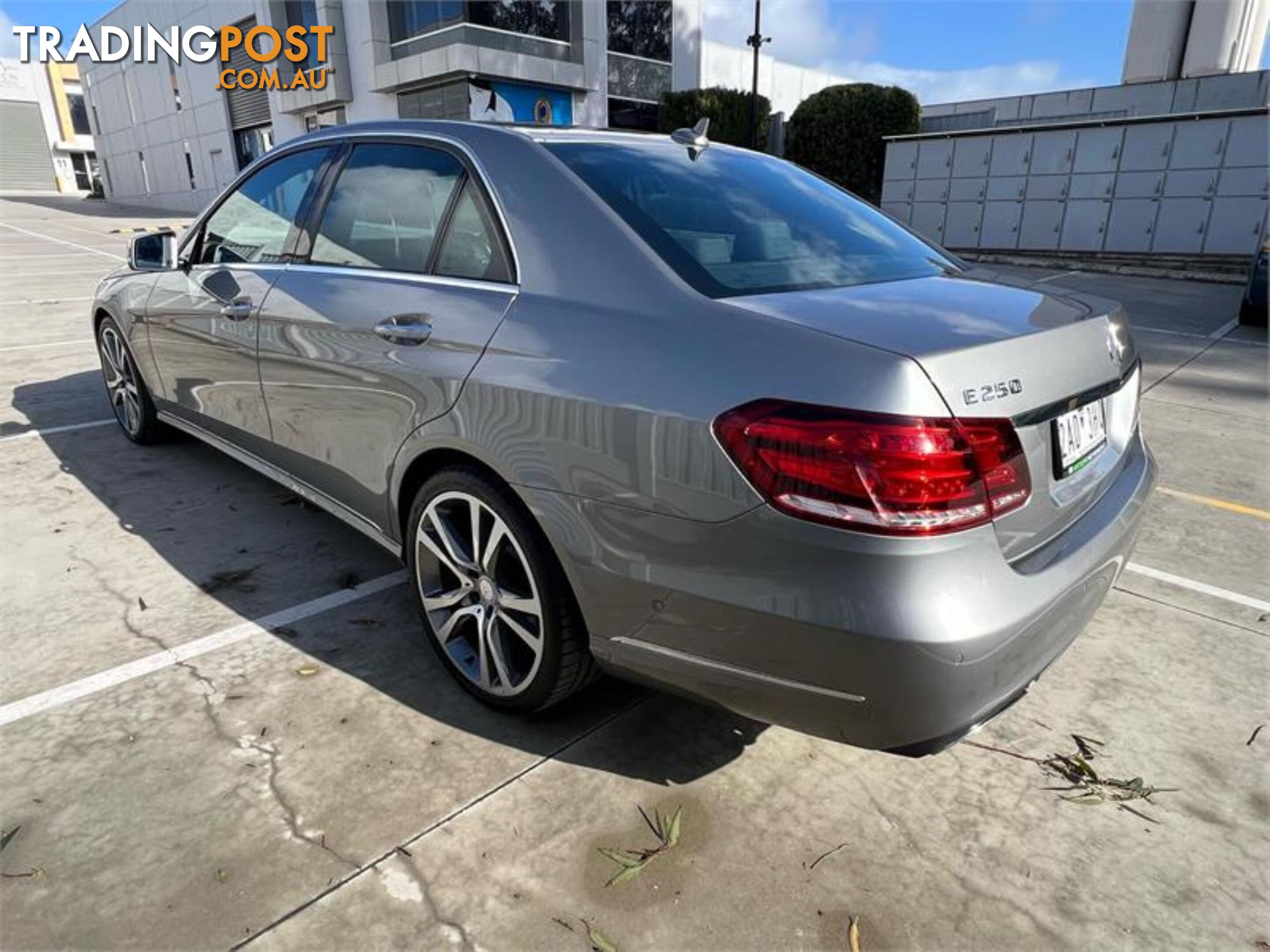 2014 MERCEDES-BENZ E-CLASS E250 W212MY14 SEDAN