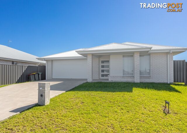 5 Surf Close OLD BAR NSW 2430
