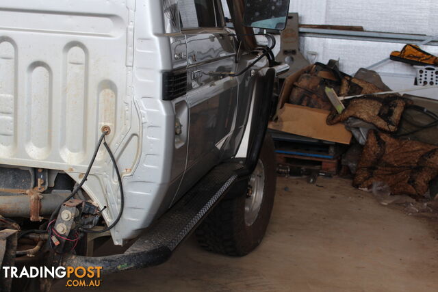 Toyota Landcruiser - photo 4 of 11