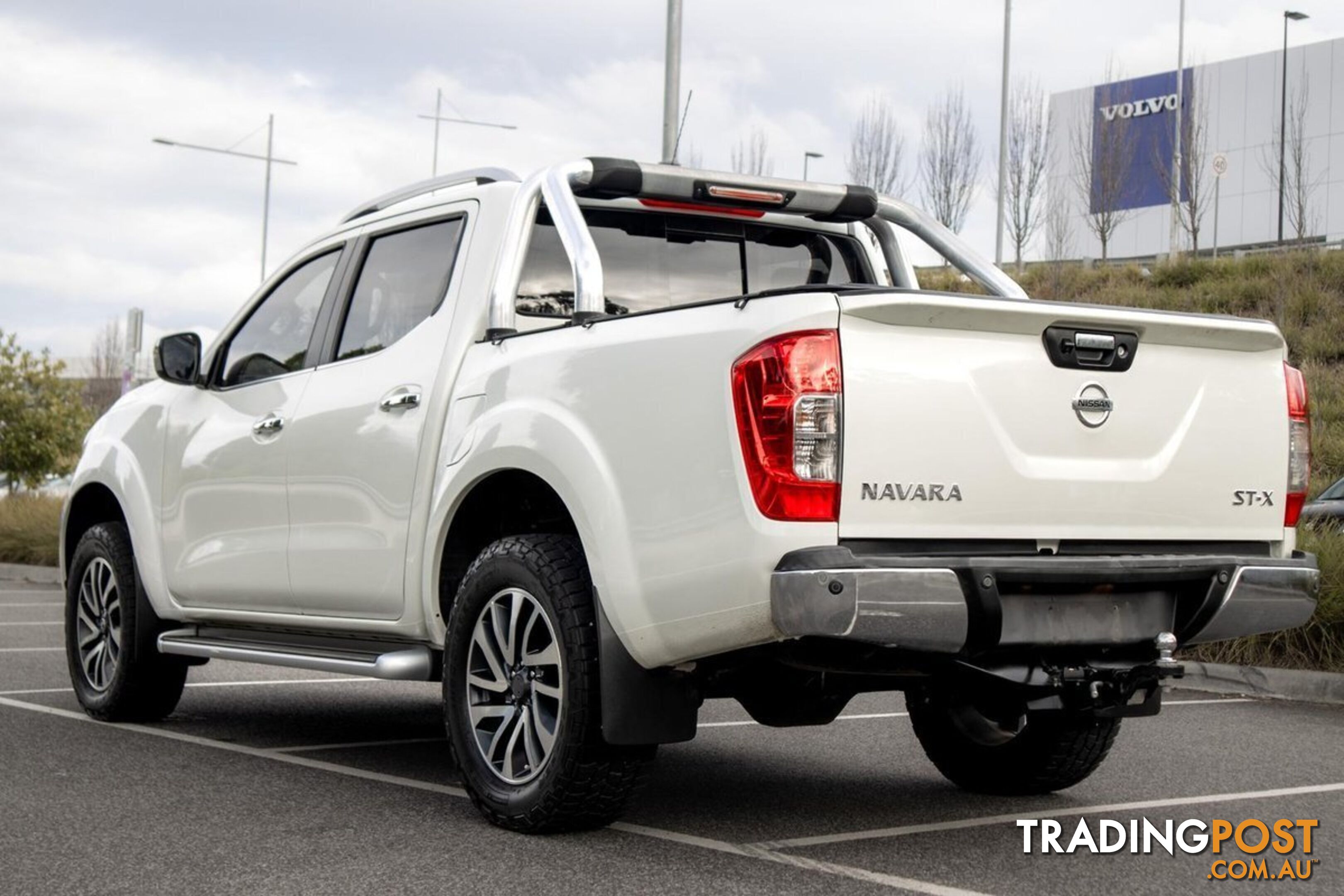 2017 NISSAN NAVARA ST-X D23-SERIES-2-4X4-DUAL-RANGE DUAL CAB UTILITY