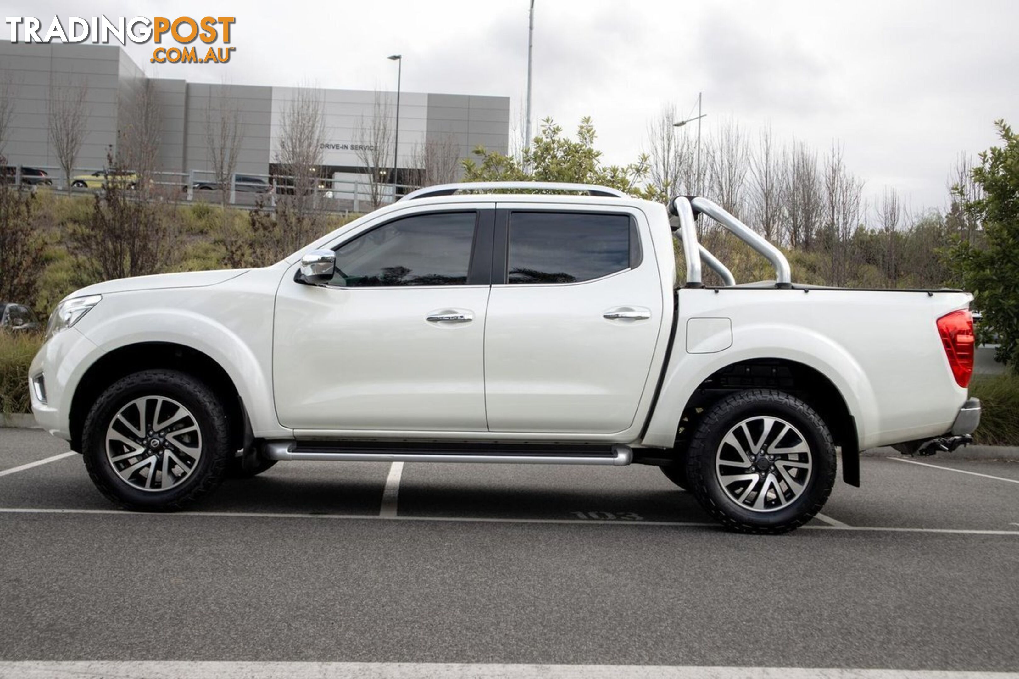 2017 NISSAN NAVARA ST-X D23-SERIES-2-4X4-DUAL-RANGE DUAL CAB UTILITY