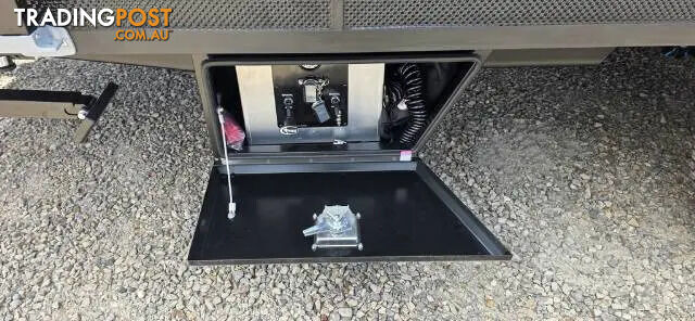 NEW 2026 PATHFINDER CARAVANS ERUPT X 19'6" R/D - photo 4 of 178