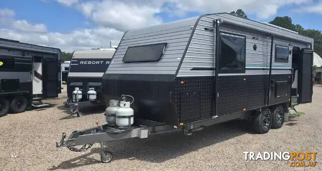 USED 2017 LEADER GOLD