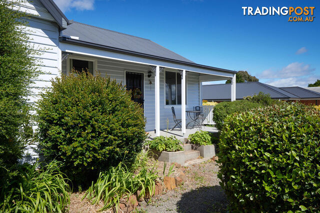 53 East Barrack St Deloraine TAS 7304