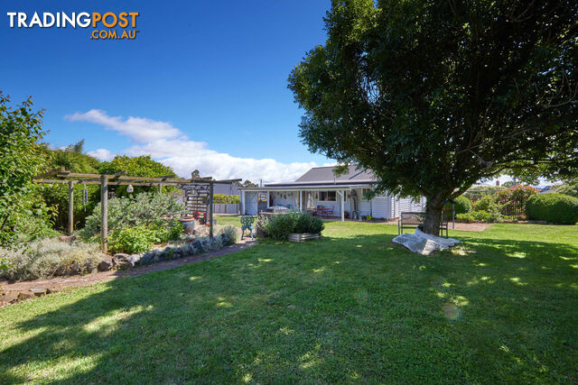 53 East Barrack St Deloraine TAS 7304