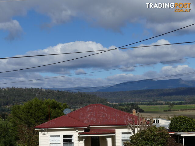 123 Emu Bay Road Deloraine TAS 7304