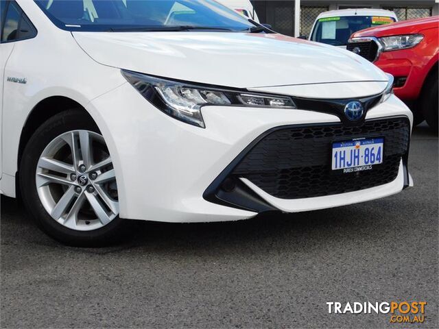 2019 TOYOTA COROLLA  ZWE211R HATCHBACK