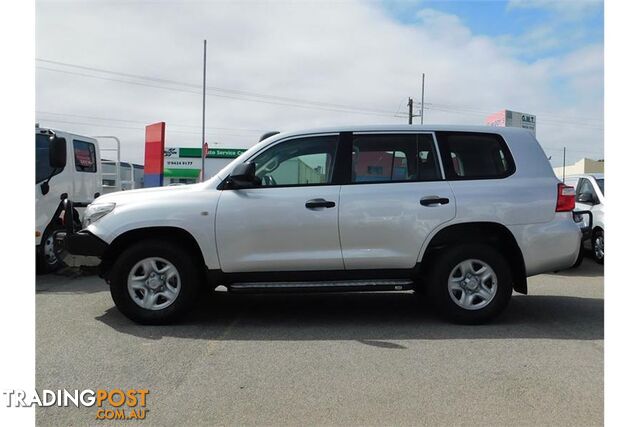 2013 TOYOTA LANDCRUISER  VDJ200R 