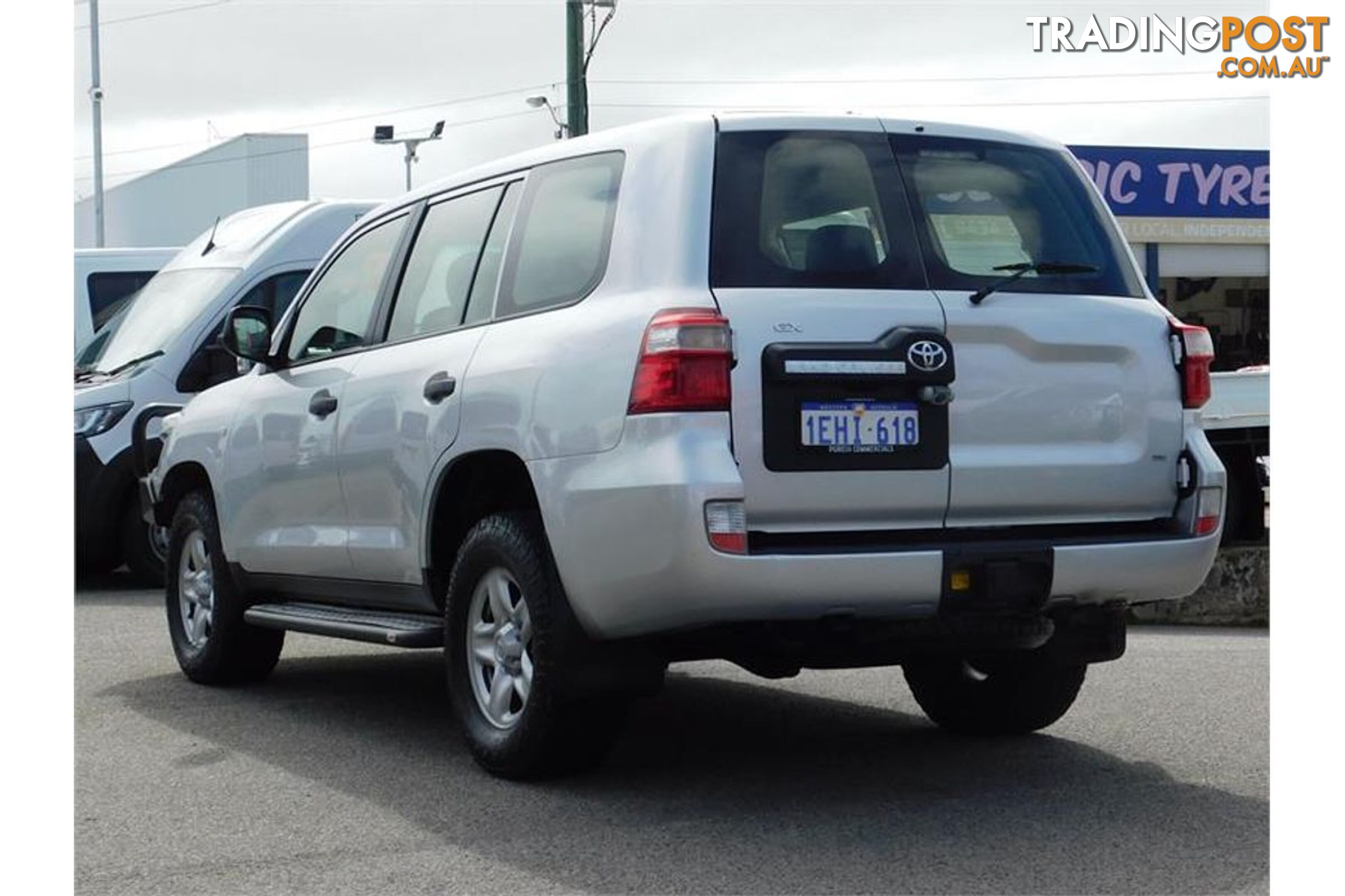 2013 TOYOTA LANDCRUISER  VDJ200R 