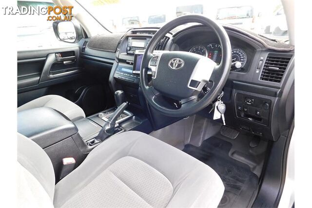 2013 TOYOTA LANDCRUISER  VDJ200R 