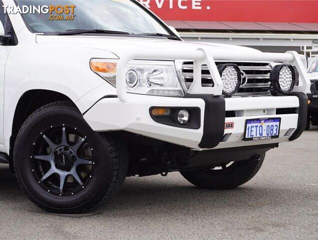 2015 TOYOTA LANDCRUISER  VDJ200R 