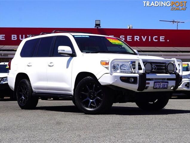 2015 TOYOTA LANDCRUISER  VDJ200R 