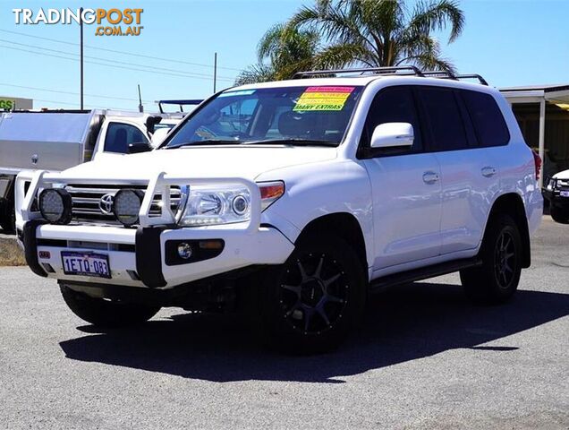 2015 TOYOTA LANDCRUISER  VDJ200R 