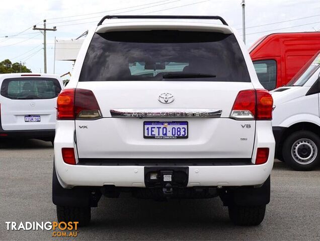 2015 TOYOTA LANDCRUISER  VDJ200R 