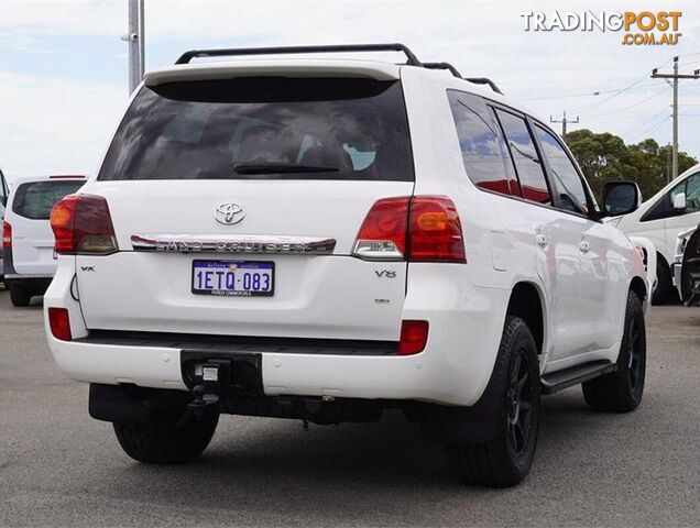 2015 TOYOTA LANDCRUISER  VDJ200R 