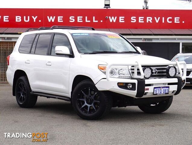 2015 TOYOTA LANDCRUISER  VDJ200R 