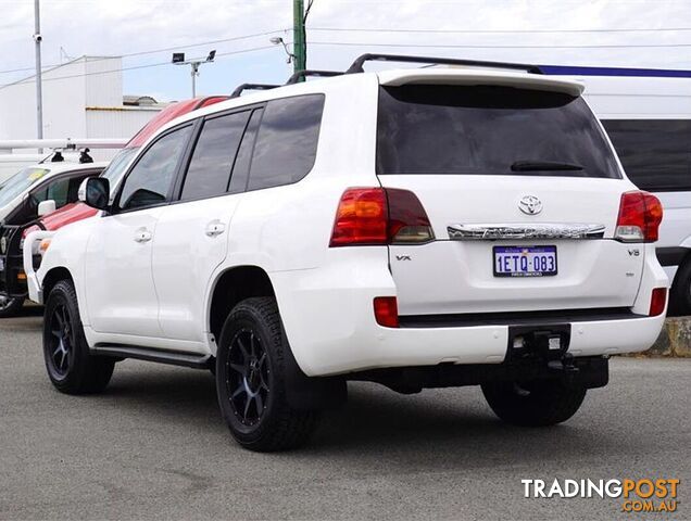 2015 TOYOTA LANDCRUISER  VDJ200R 