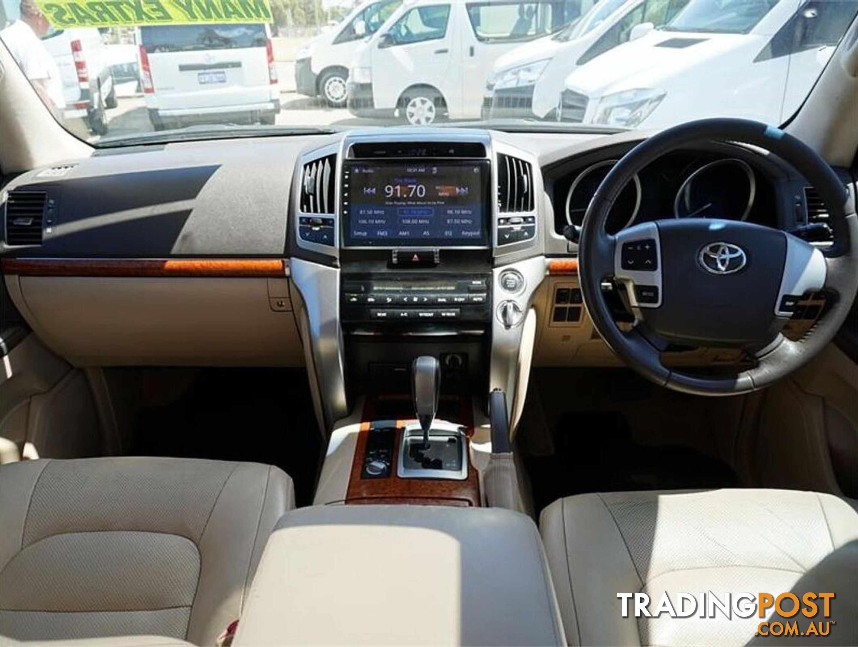 2015 TOYOTA LANDCRUISER  VDJ200R 