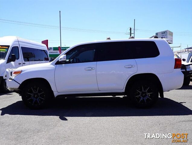 2015 TOYOTA LANDCRUISER  VDJ200R 