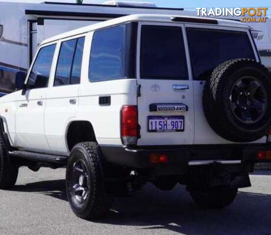 2020 TOYOTA LANDCRUISER  VDJ76R  - photo 2 of 28