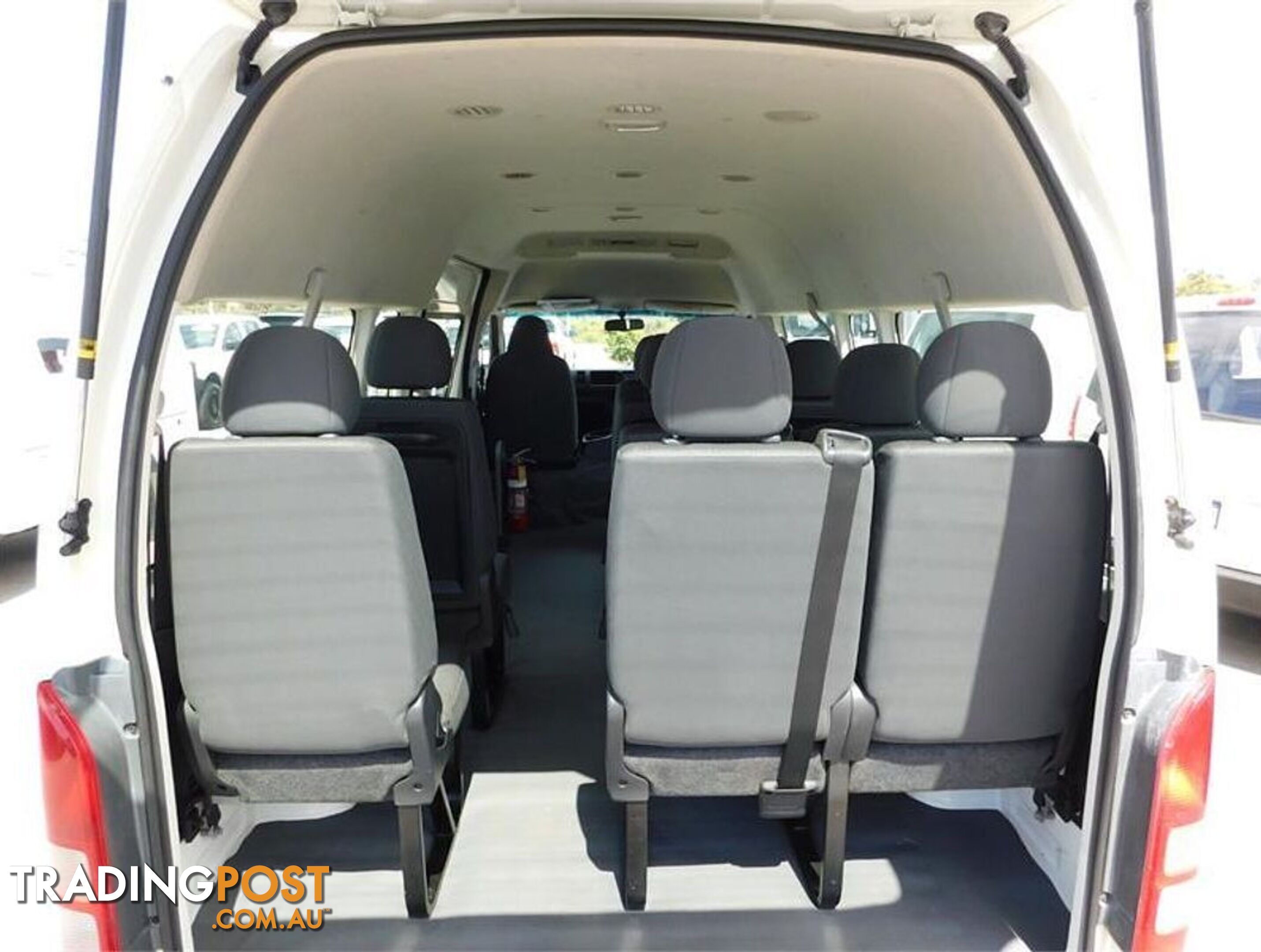 2018 TOYOTA HIACE  KDH223R 