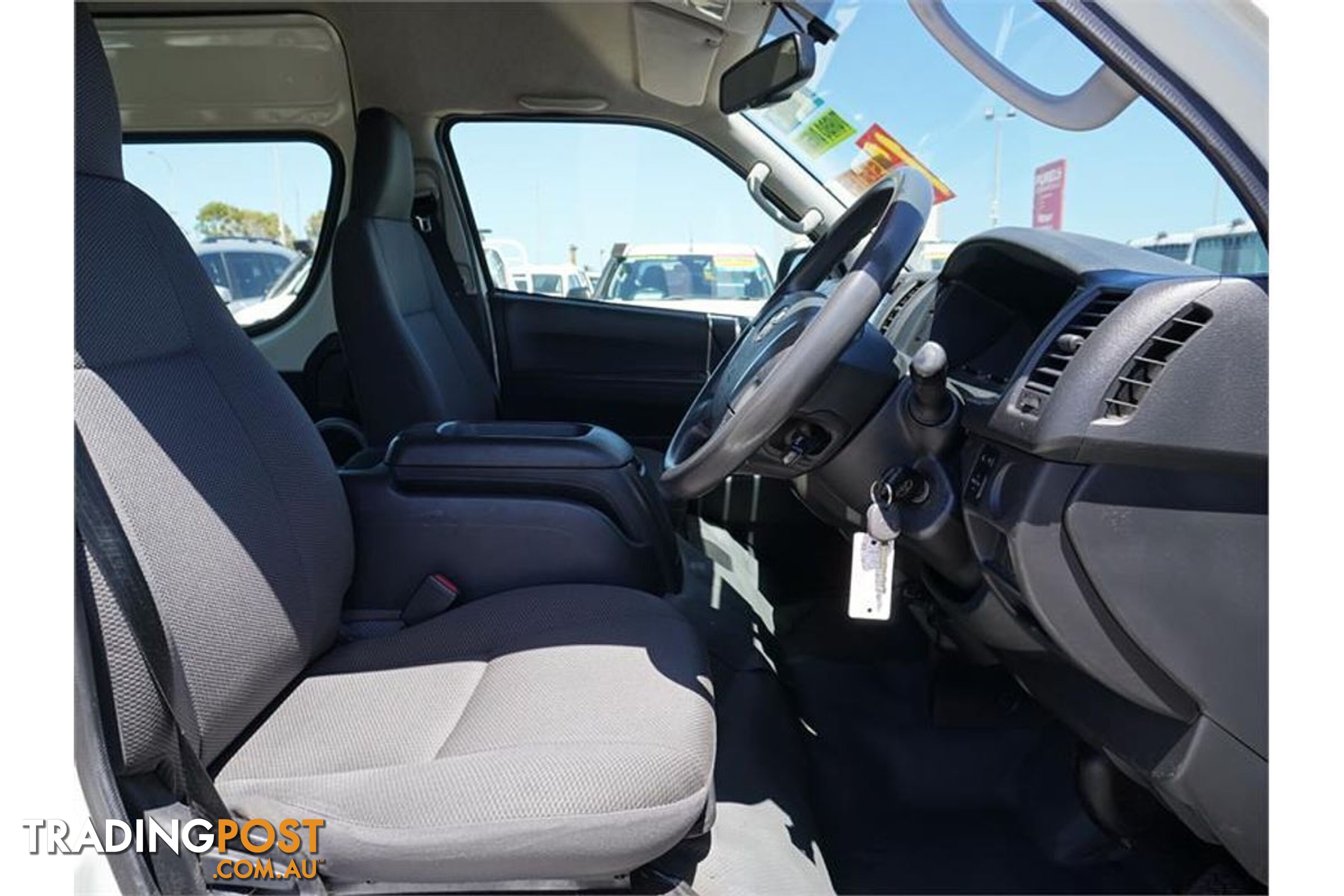 2018 TOYOTA HIACE  KDH223R 