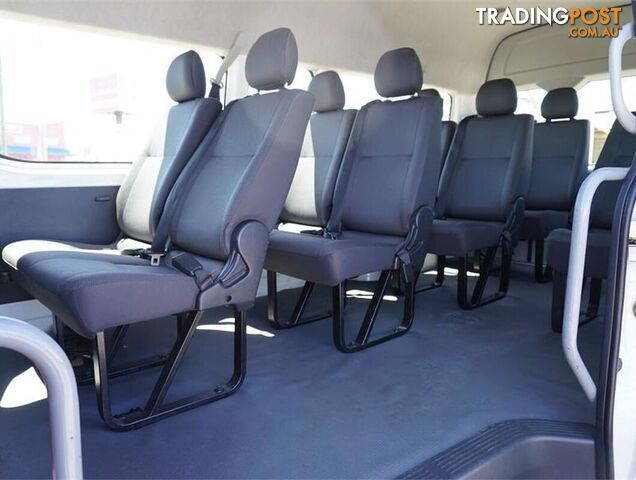 2018 TOYOTA HIACE  KDH223R 