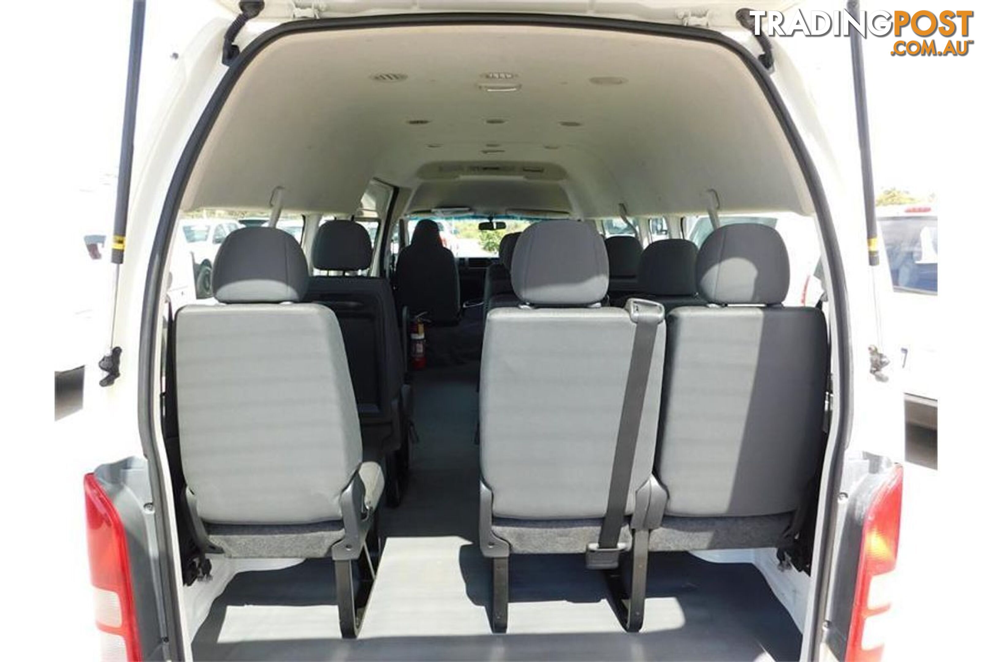 2018 TOYOTA HIACE  KDH223R 