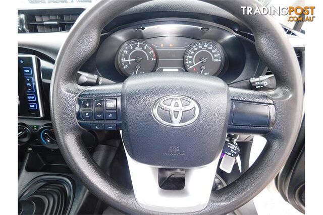 2015 TOYOTA HILUX  TGN121R 