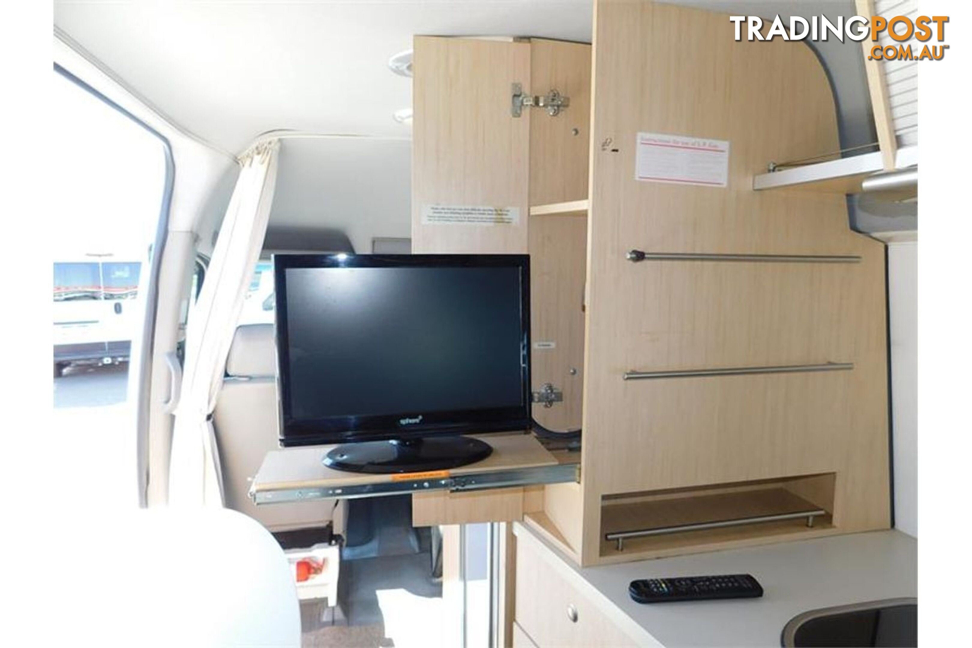 2011 VOLKSWAGEN CRAFTER  2EF1 