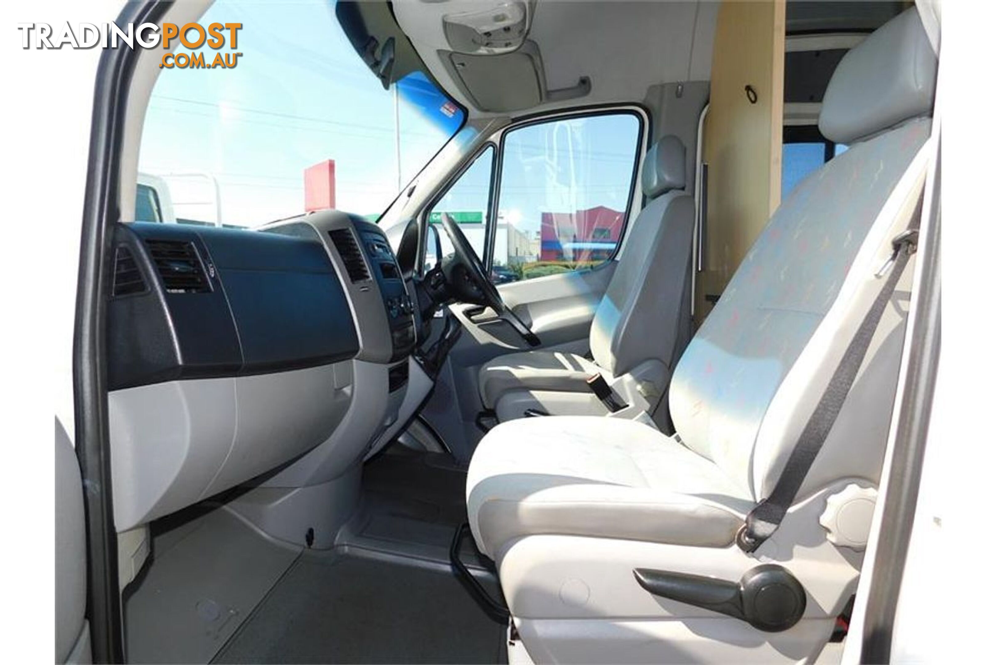 2011 VOLKSWAGEN CRAFTER  2EF1 