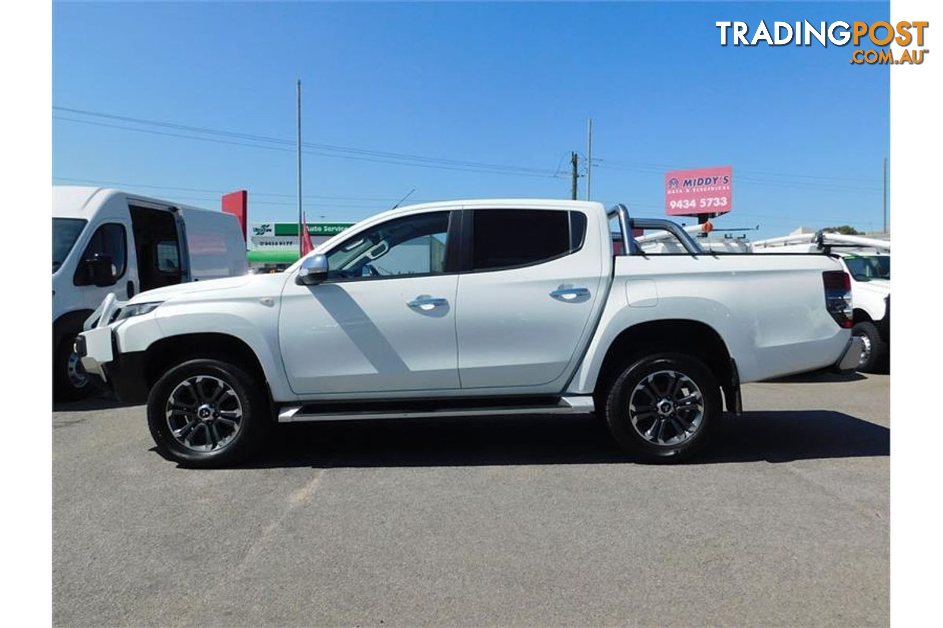 2020 MITSUBISHI TRITON  MR 