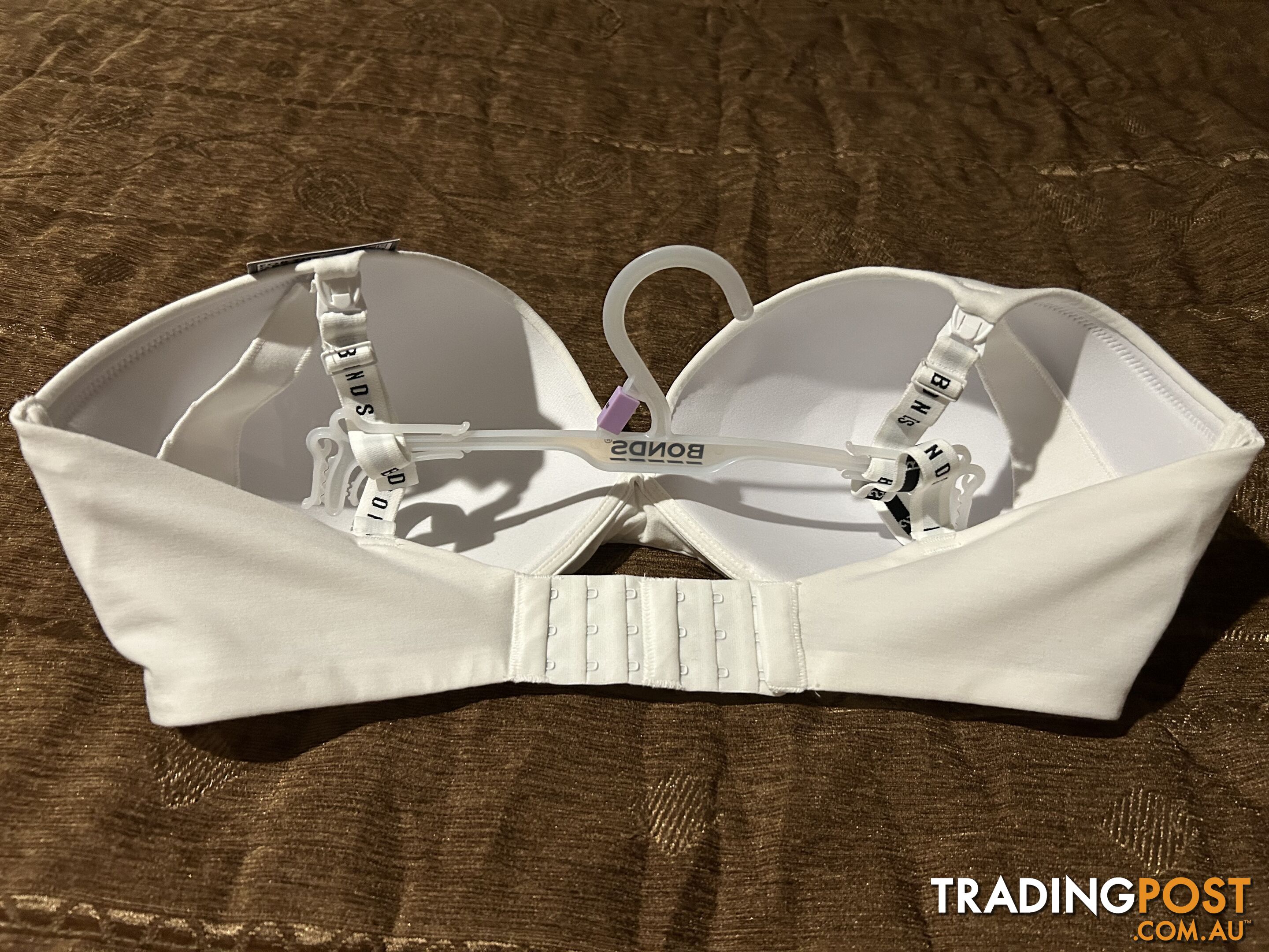 Ladies brand-new assorted bras size 16 F x 3