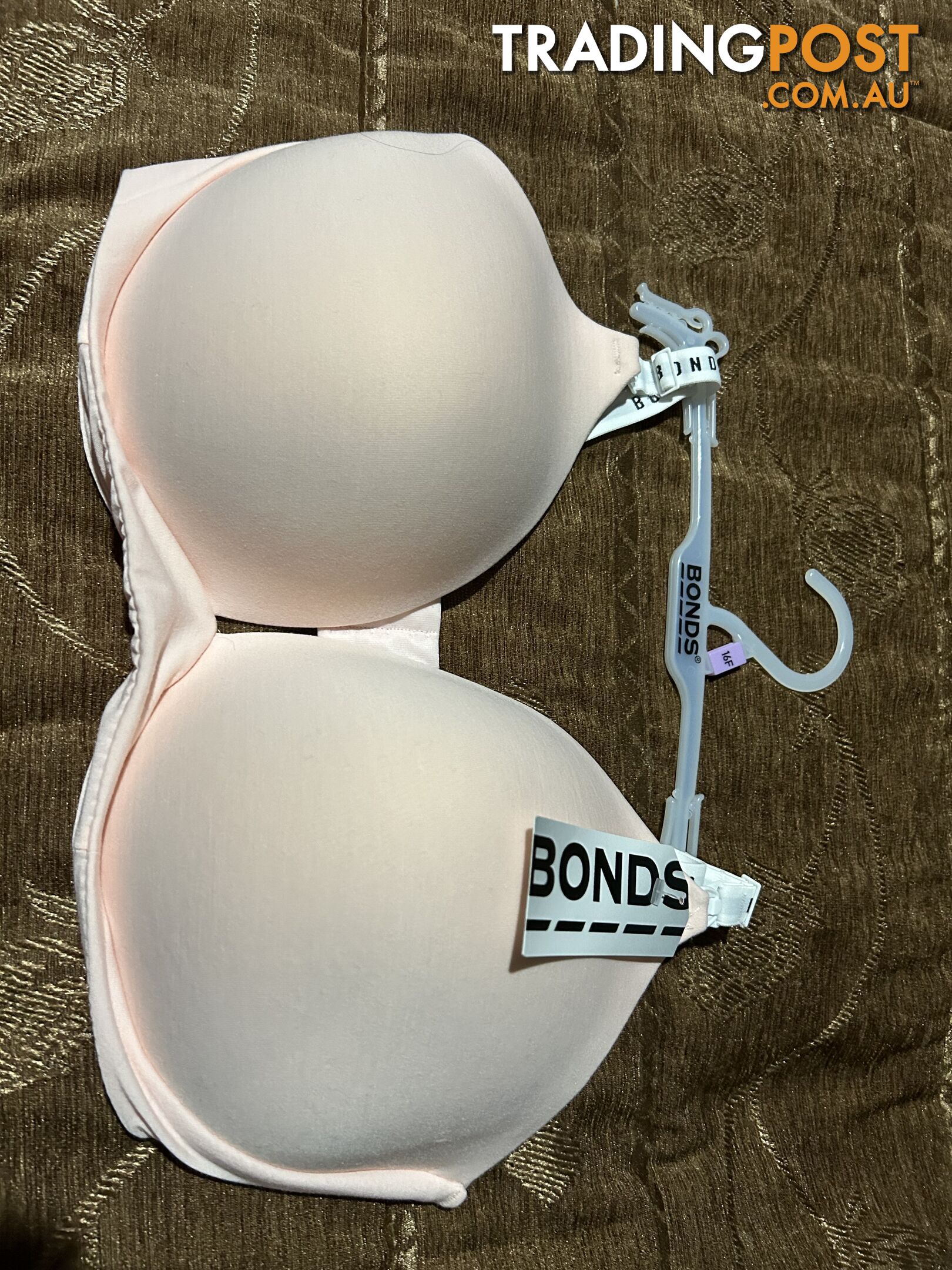 Ladies brand-new assorted bras size 16 F x 3