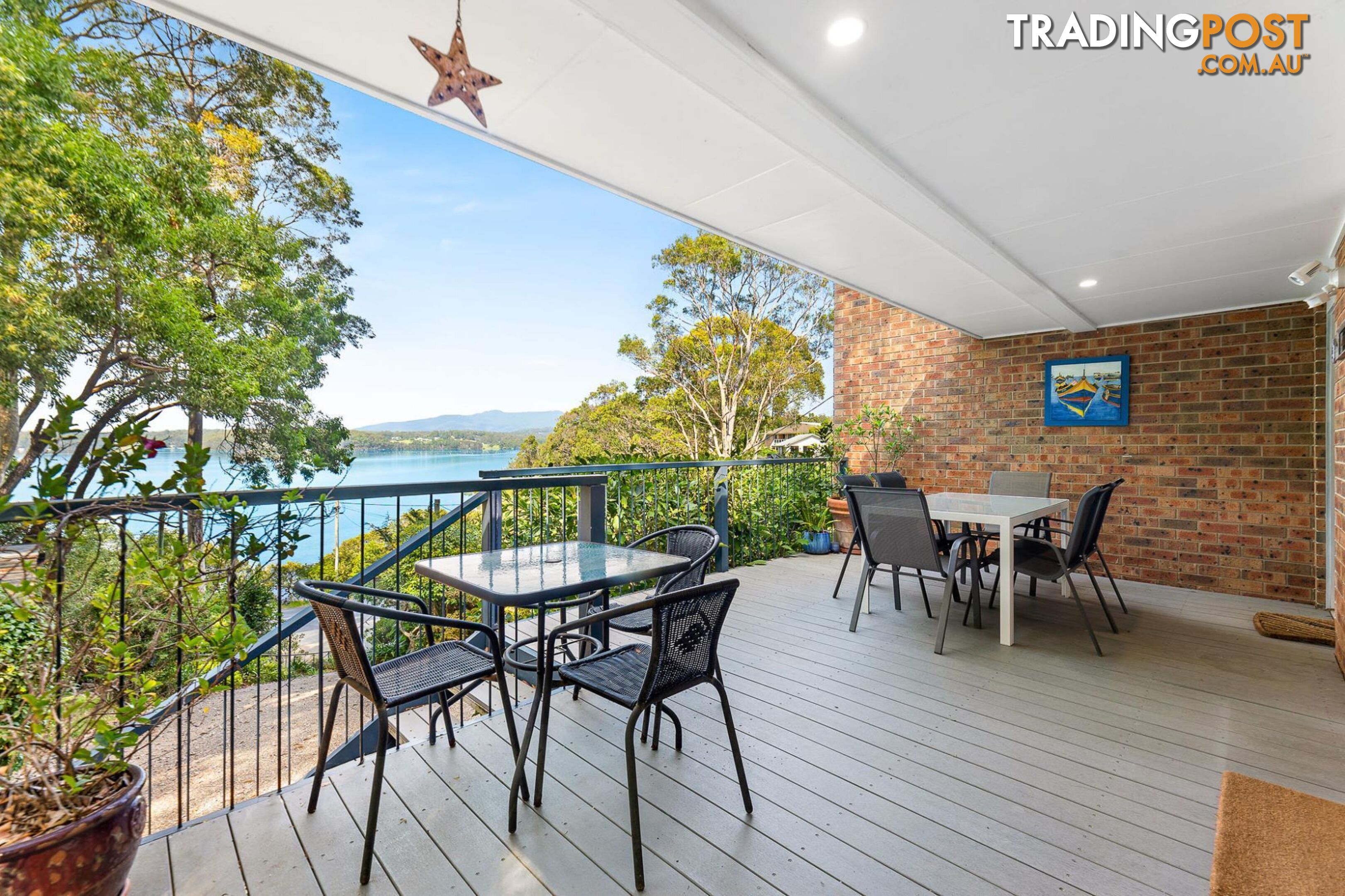 8 Riverview Road NORTH NAROOMA NSW 2546