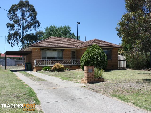 11 Weedon Crescent TOLLAND NSW 2650