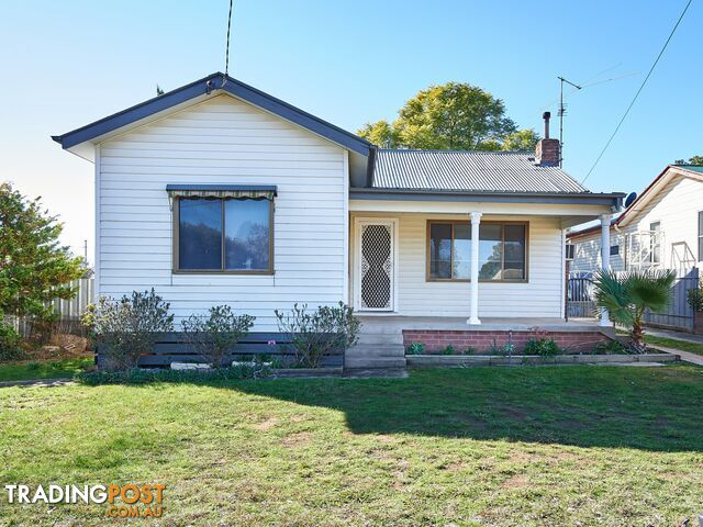 9 Macquarie Street MOUNT AUSTIN NSW 2650