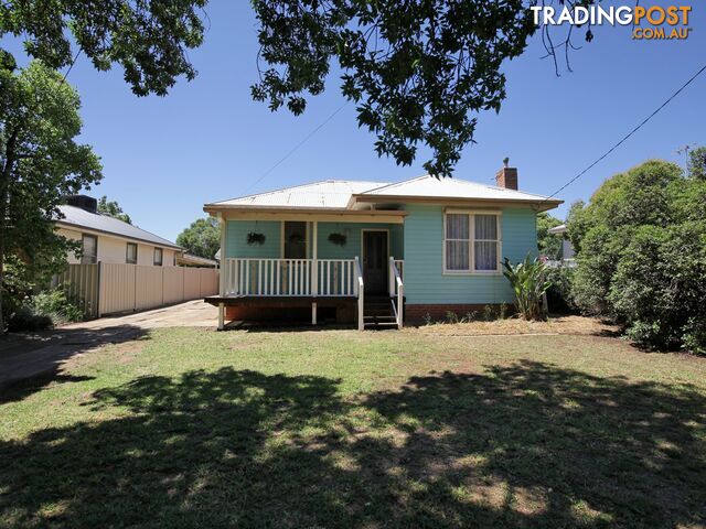 15 Macquarie Street MOUNT AUSTIN NSW 2650