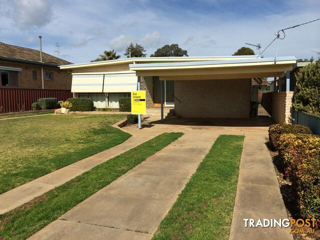 20 Walteela Avenue MOUNT AUSTIN NSW 2650