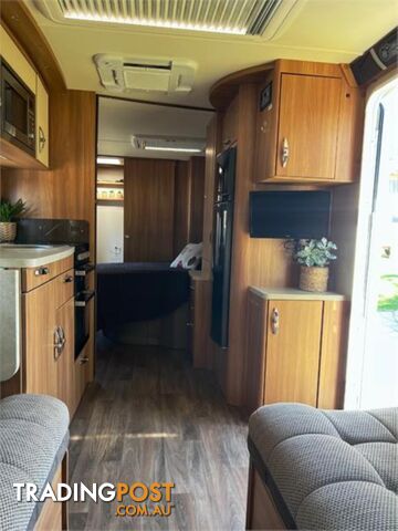 2015 SWIFT EXPLORER 645 CARAVAN 20FT 6